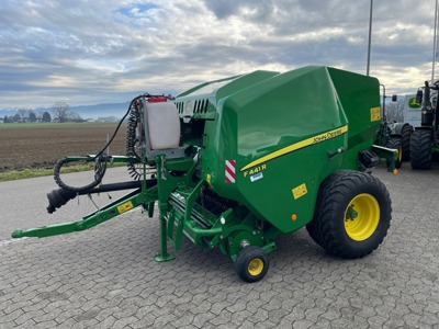 Occasion John Deere  F441R Rundballenpresse