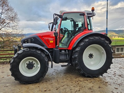 Traktor Lindner Geotrac 124 mit EU-Druckluftbremse