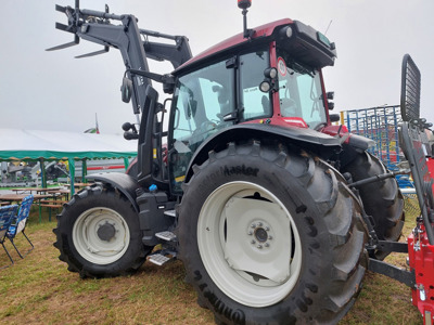 Tracteur Valtra G 135