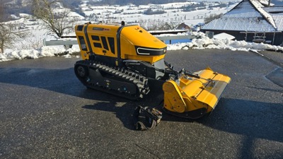 Raupenmulcher Funkmäher Mc Connel Robocut RC 40