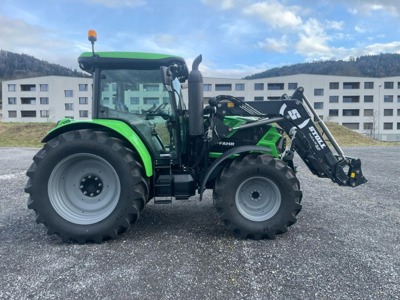 Deutz 6135C TTV mit Frontlader Stoll