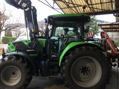 Deutz 6135C TTV mit Frontlader Stoll