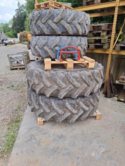 Komplett Rad  340/85R24 420/85R34