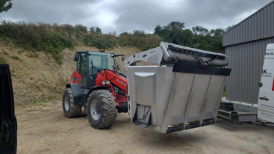 Futtermischer mit Fräss für Fahrsilo oder Silageballen