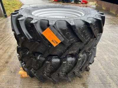 2 pneus 480/70R34 BKT Agrimax RT 765