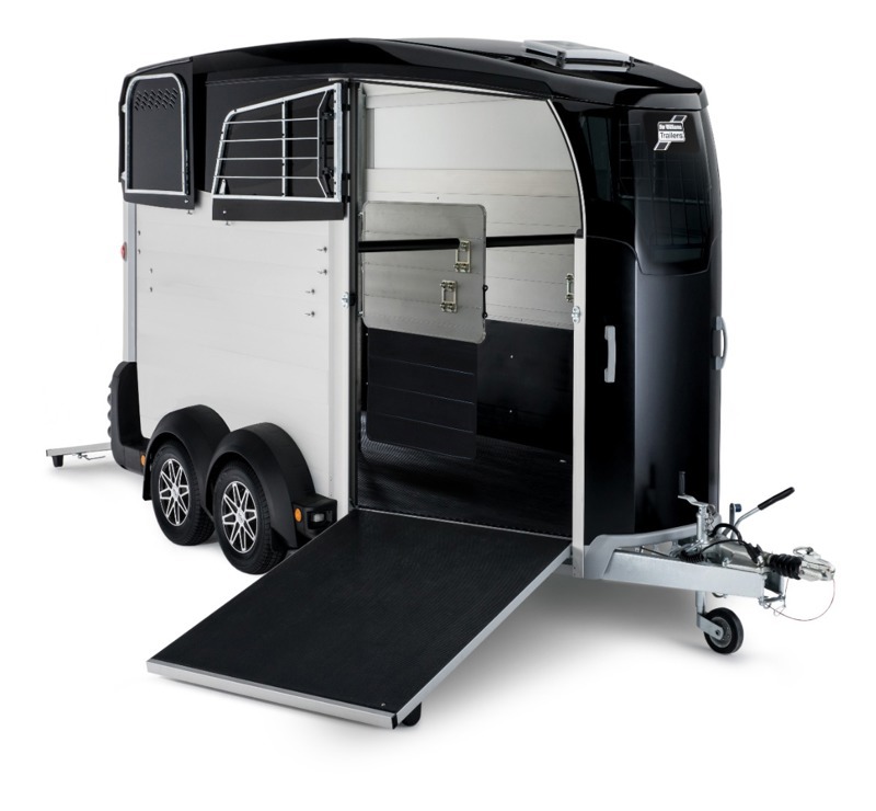 45f63df2-1410-4601-bc31-5fb9cad3e5ad-Horsebox_HBX_HBX511_Black_right hand front ramp(open)_8 spoke diamond cut alloy wheel_front left View_Studio.jpg