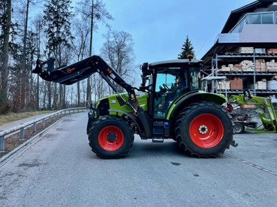 Traktor Claas Arion 470 Cis mit Frontlader