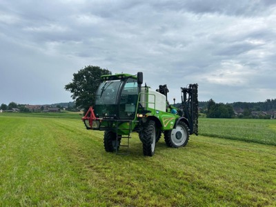 Selbstfahrspritze Grim GP7