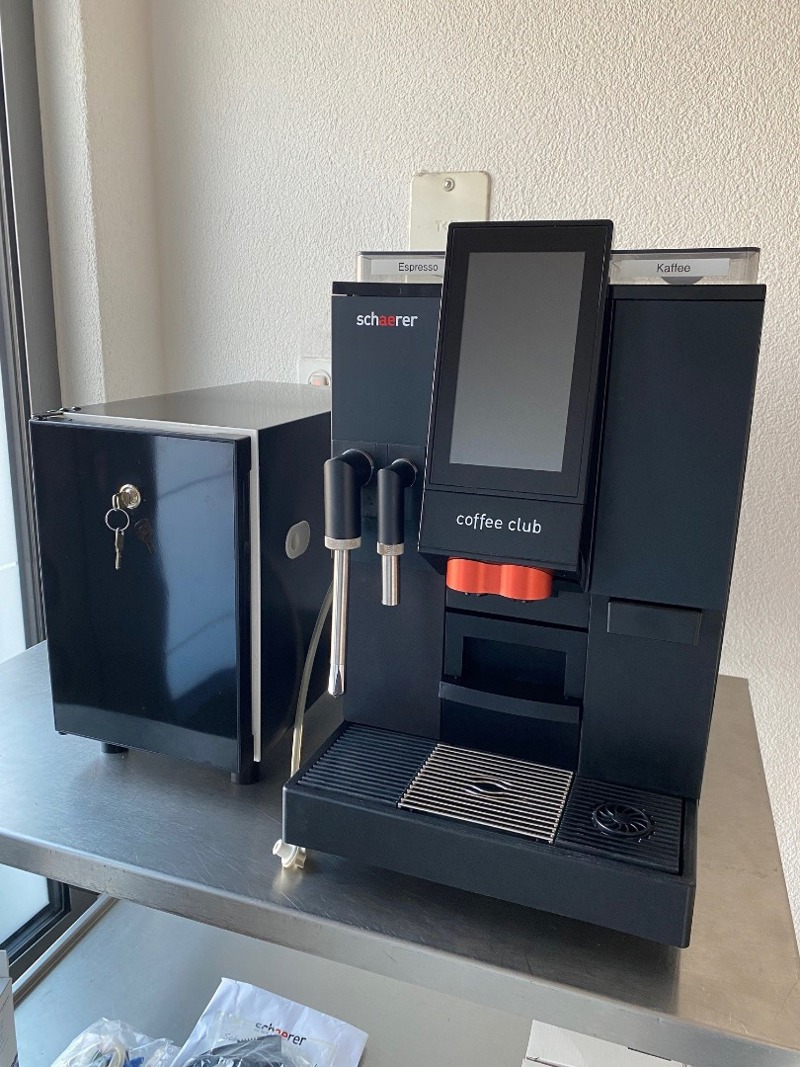 5b5ef90a-188b-421d-8ee9-deb767252ddd-schaerer_coffee_club_kaffeemaschine_03.jpg