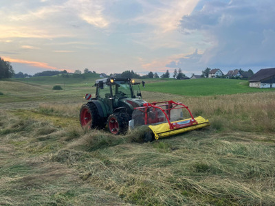 Pöttinger Bandschwader Mergento F4010 Alpin