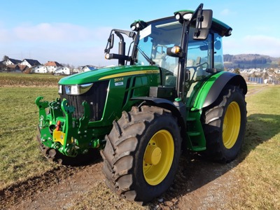 John Deere 5100R