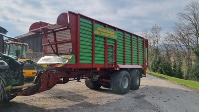 Strautmann Häckselwagen Silierwagen