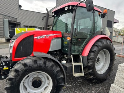 Zetor Proxima 85 plus mit Fronthydraulik