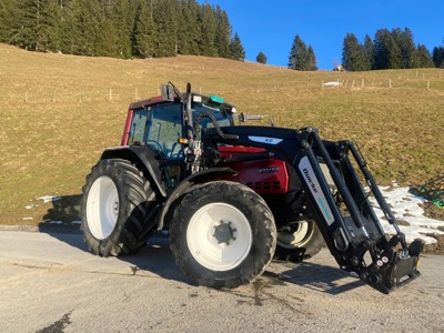 Valtra 6350 Hi-Tech, Quicke Q4L