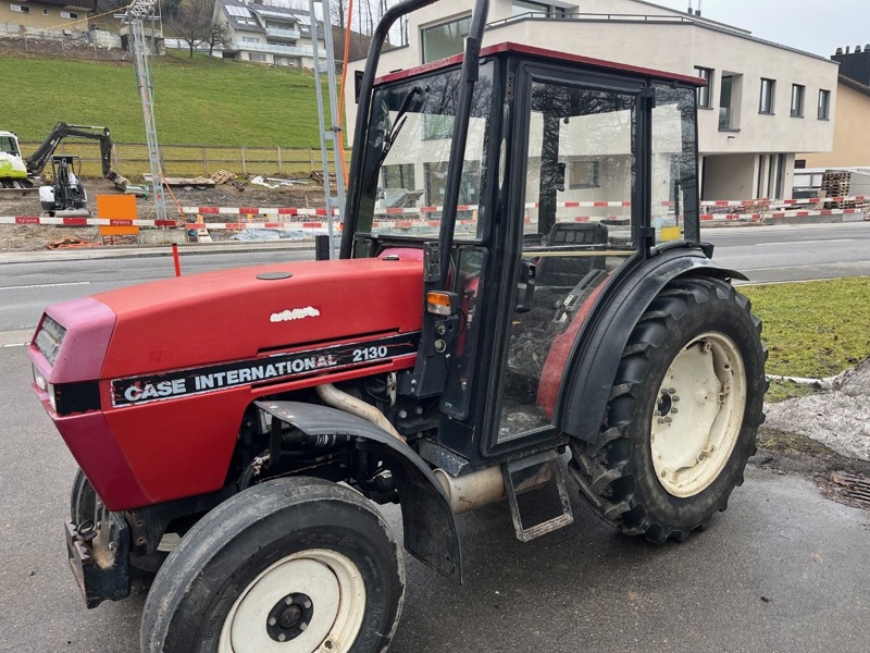 bc90ea5f-6069-4941-ad31-c8f62f97d462-Case IH 2130 V ex. Meienberg 1.jpg