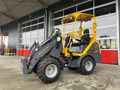 Hoflader Eurotrac W 11