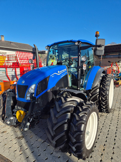 Traktor New Holland T5.120U