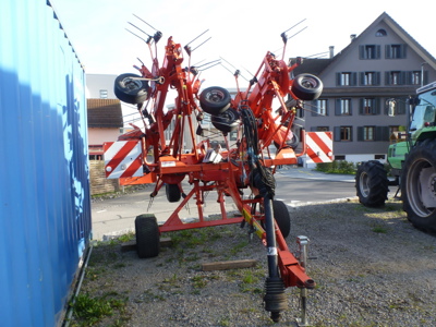 Kreiselheuer Kuhn GF8702 T gezogen