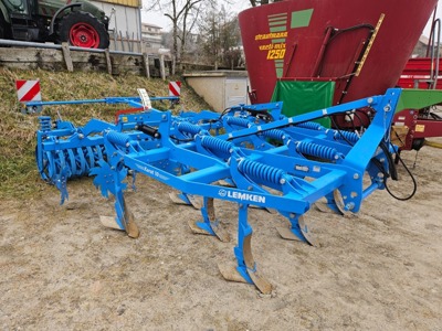 Déchaumeur LEMKEN Karat 10/300 U démo