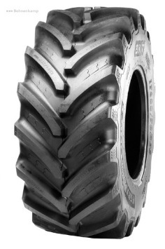 Räder für Fendt 820/718, hinten 900/50R42, vorne 710/55R28