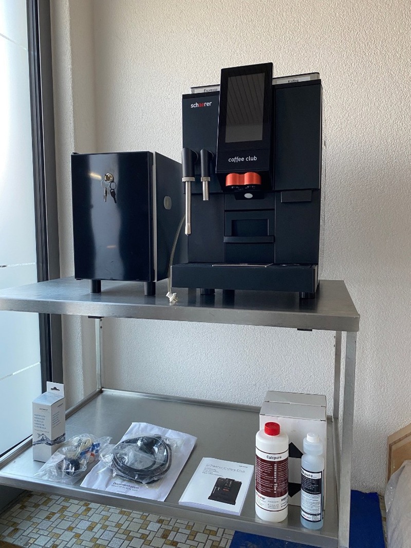 4ccca657-7494-4d8b-9d45-57898f908627-schaerer_coffee_club_kaffeemaschine_02.jpg