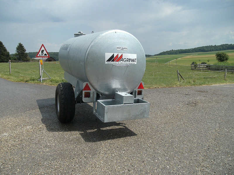 3abc4839-2d2f-4d8f-b9c2-d660ca959b87-Agrimat tonne à eau 4100 (20).JPG