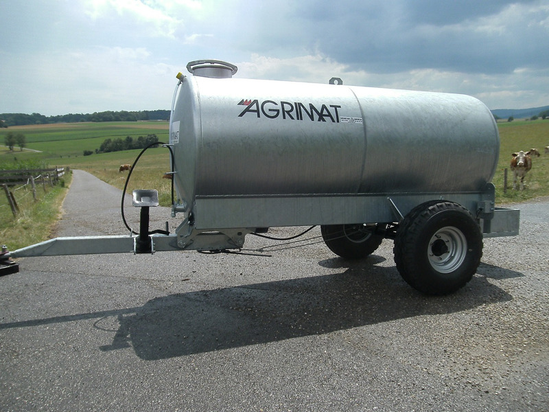 a69cf41a-ff91-4970-a38c-94bb91e39b1c-Agrimat tonne à eau 4100 (21).JPG