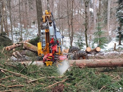 Wegen Kauf einer grösseren Maschine zu verkaufen Menzi Muck A 71 Mobil