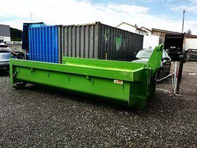 Bauschutt Abrollcontainer ab Lager