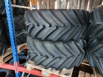 2 Reifen Michelin 480/65R24 neu Traktor 4806524