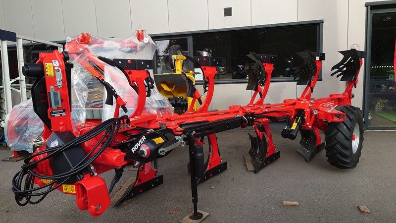 Charrue Grégoire Besson 5 corps