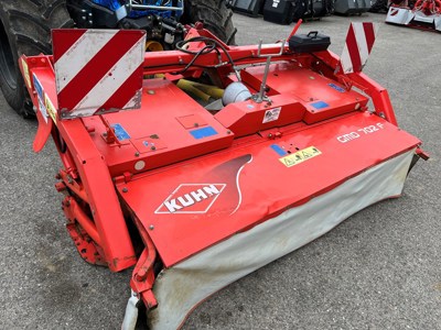 Faucheuse frontale KUHN GMD 702 F
