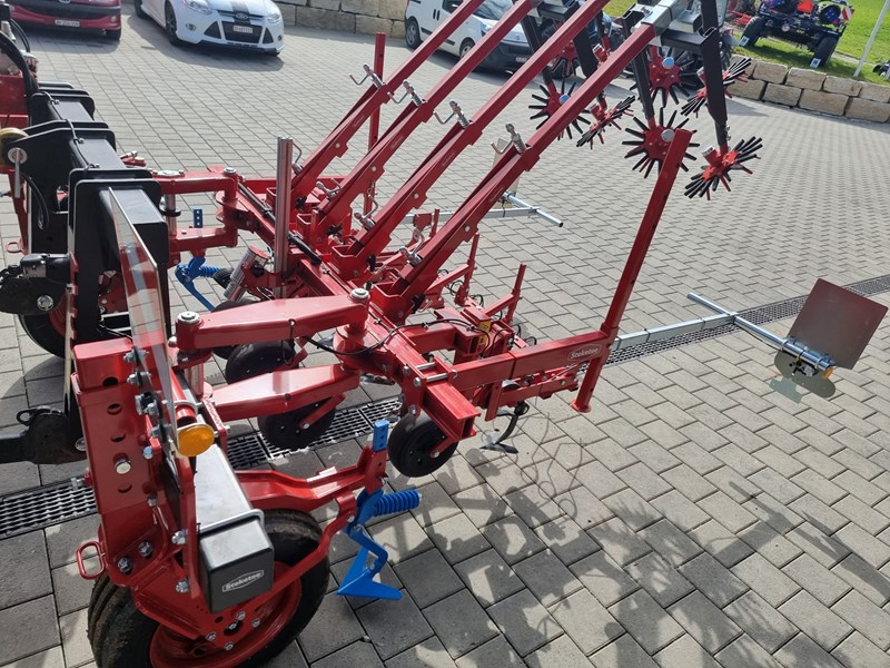 Miniature ROS Lemken Steketee EC Weeder 1/32 – Tracteur Rouge, Collection
