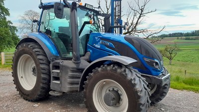 Traktor Valtra T234 / Direct