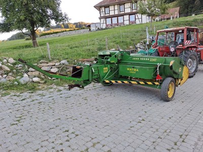 Ballenpresse John Deere 224T