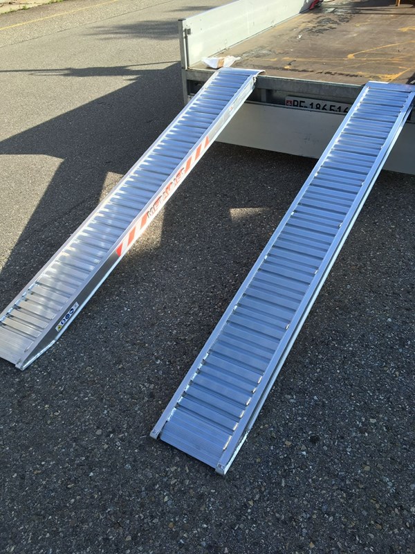 Auffahrrampen Verladerampen Auffahrschienen Alu, 2650 mm,265cm 3000kg/Paar