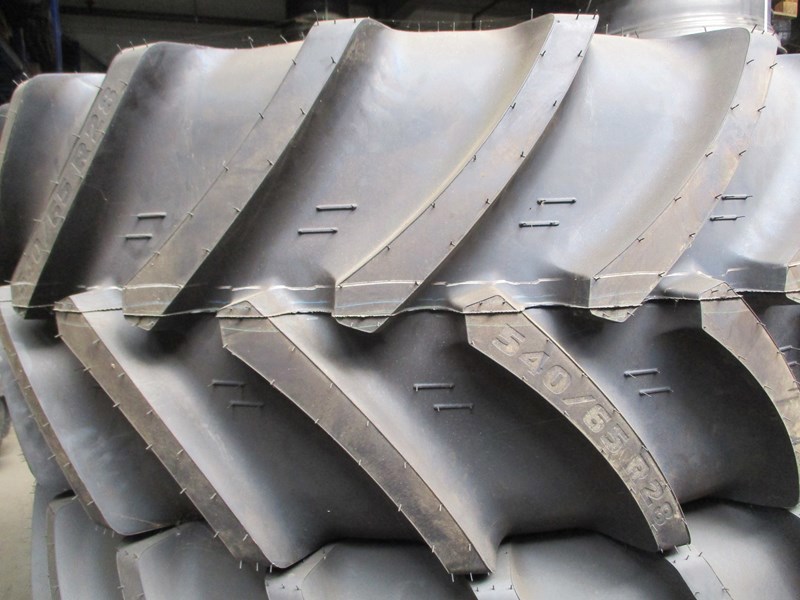 Cultor 540/65 R28 Pneus
