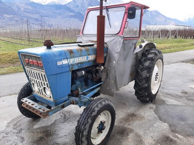 Tracteur Ford 3000