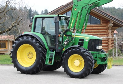 Allrad-Traktor John Deere 6930 Premium mit Frontlader 753, 182 PS, 3'550 h
