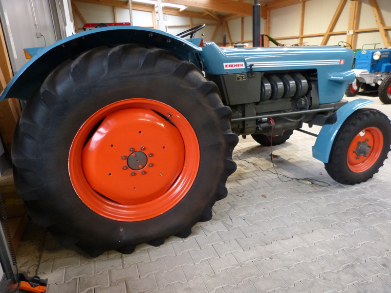 5311b778-c17b-49be-abe7-8793eaa59c41-Eicher Traktor (3).JPG