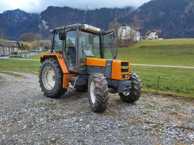 Verkaufe Renault Traktor 80-14 TX Allrad