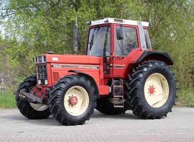 Allrad-Traktor International 1255 XL, 6-Zylinder Turbo, Originalzustand