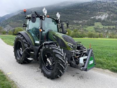 Valtra, G135 Versu Traktor, I17639