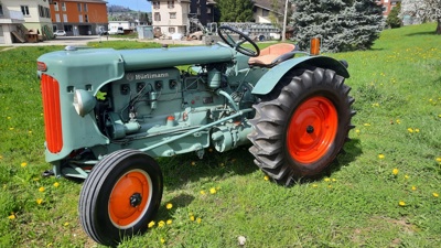 Traktor Hürlimann H19