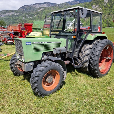 Traktor Fendt 103 S
