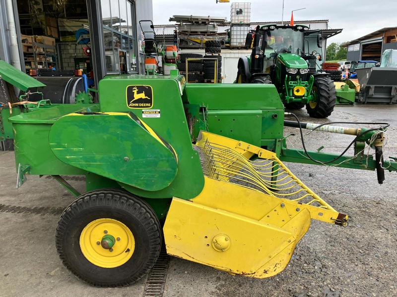 Kleinballenpresse John Deere 456A